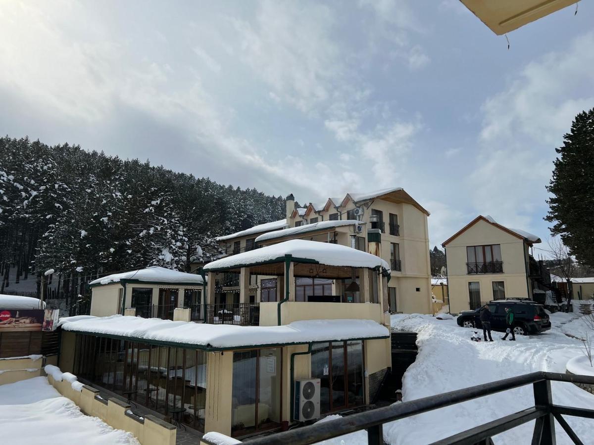 Hotel Surami מראה חיצוני תמונה